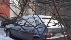 V Žiline našli spôsob, ako dostať vraky nepojazdných áut z parkovísk