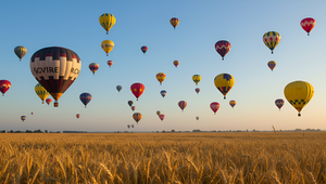 Po vznietení teplovzdušného balóna zahynulo osem ľudí