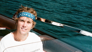 Zjavne to myslí vážne! Hviezdny spevák zdieľal silný moment spoločne s manželkou!