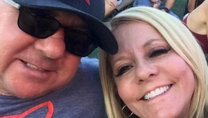 Manželia ktorí prežili streľbu v Las Vegas, zahynuli pri autonehode