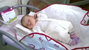 Niekto odložil len niekoľkohodinové bábätko do hniezda záchrany