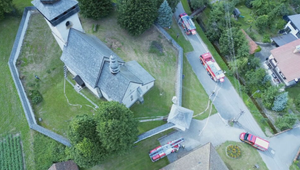 Sedemstoročný kostol v plameňoch? Hasiči a dobrovoľníci preverili svoju pripravenosť