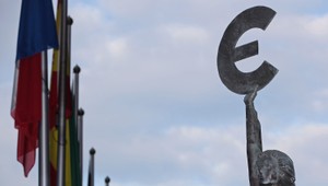 Eurozóna sa otriasa. Nové pravidlá musí odobriť celá EÚ