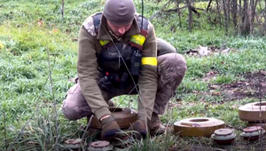 Mesto Snihurivka bolo ešte prednedávnom pod kontrolou ruskej armády. Teraz tam hľadajú a zneškodňujú míny