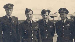 Hrdinstvo Slovákov a Čechov si Briti vážia dodnes. V Anglicku im odhalili pamätník