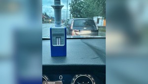 Vodič si myslel, že užil kokaín. Policajti ho vyviedli z omylu