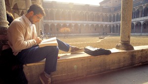 Rovnocenné tituly na vláde. Vyrieši ich zmluva