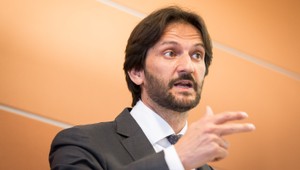 Kaliňák: Podnikateľovi Bašternákovi pomáha Lipšic, ktorý ho kryje