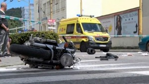 Motorkár (†43) a jeho spolujazdkyňa (†22) zomreli po zrážke s autom v centre Žiliny