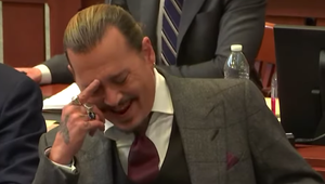 Robia zo súdu cirkus? Deppov ochrankár to odpoveďou na otázku, či videl jeho penis, totálne ZAKLINCOVAL!