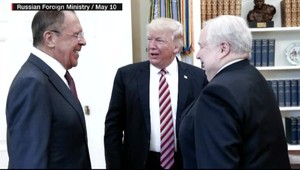 Trump rozdáva svoje telefónne číslo svetovým lídrom - chce, aby mu volali priamo