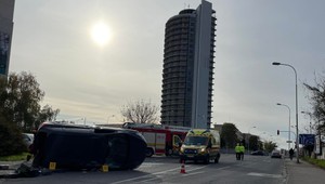 Hrôzostrašná nehoda v hlavnom meste: Jedno z áut skončilo prevrátené naboku