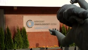 Riaditeľ Národného onkologického ústavu odovzdal Kalavskej rezignáciu