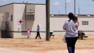 USA preverujú 55 miliónov cudzincov s platnými vízami, hrozí im odobratie aj deportácia