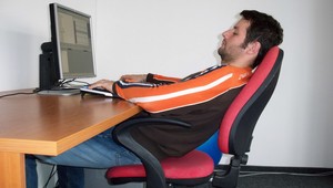 12 dôvodov, prečo dlhé sedenie škodí zdraviu: Ubližuje telu aj psychike