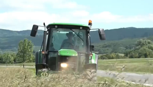 Mnohí farmári môžu prísť o dotácie, kvôli výdatným zrážkam nestihli pokosiť