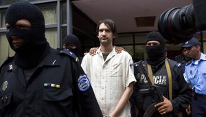 Učiteľ kameroval deti na toaletách, dostal 25 rokov