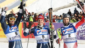 Mölgg víťazom slalomu v Garmischi, Kostelič zostal na čele SP