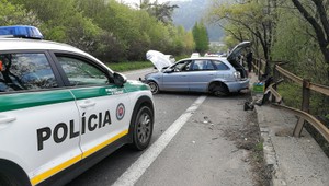 Mladý Poliak, ktorého zastavili až prestrelené pneumatiky počas policajnej naháňačky, dnes putoval do väzby
