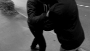 Mladíci sa pobili pre ženu. Žiarlivostná scéna bude mať dohru na súde