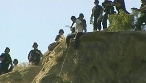 Pornoherec zabíjal mečom počas nakrúcania