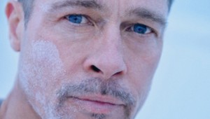 Brad Pitt už nie je sám. Randí s mladučkou herečkou