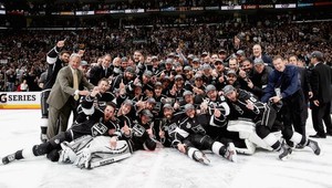 VIDEO: Historický Stanleyho pohár pre kráľov z Los Angeles