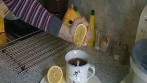 Pre chrípku zatvárajú školy, evidujú takmer 18 tisíc chorých