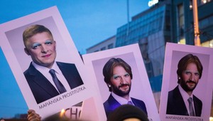 Slovenskí europoslanci považujú Weberovú výzvu za odplatu Ficovi