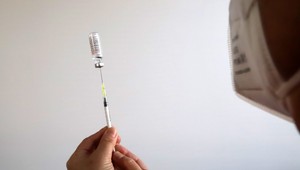 Analýza mRNA vakcín nepotvrdila tvrdenia Petra Kotlára. Detaily sú konečne zverejnené