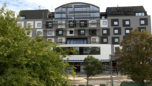 Nová fasáda hotelu Danube mnohých pohoršila. Pamiatkári trvajú na zmene