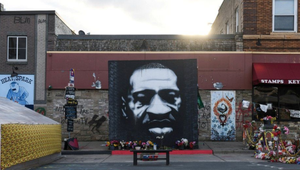 Expolicajta Dereka Chauvina odsúdili za smrť Georgea Floyda na 22 a pol roka väzenia