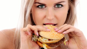 8 najnezdravších fastfoodových jedál