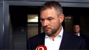 Premiér Pellegrini sa pre TV JOJ vyjadril k razii NAKA u štátnej tajomníčky Jankovskej