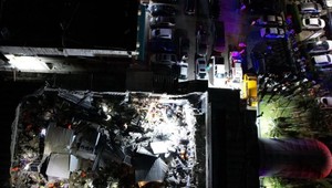 Koncert sa zmenil na nočnú moru: V troskách strechy zahynulo 218 ľudí