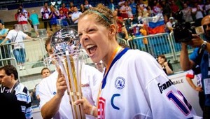 Kapustová najužitočnejšou hráčkou hokejbalových MS žien