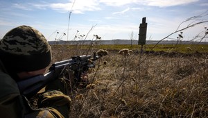 Ukrajinci utekajú z vojnovej zóny, Sergej a Oľga museli opustiť deti