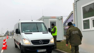 Poľsko predĺžilo kontroly na hraniciach so SR. Režim na česko-slovenských hraniciach sa zmení