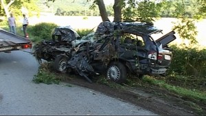 Šofér Pavol (†41) narazil do stromu, neprežil...