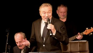 Karel Gott sa krátko po operácii vrátil na pódium