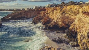 More na breh vyplavilo obrovské monštrum: Okoloidúci zostali vydesení