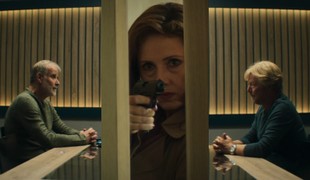 Viktor a Peter sa stretnú vo vyšetrovačke, nie však ako policajt a podozrivý! Sára rieši vlámanie!