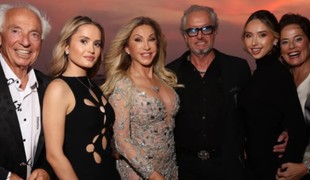 Spomínate si na dedka Reinholda z GEISSENOVCOV? Neuveríte, čo stále dokáže v 83-ke!