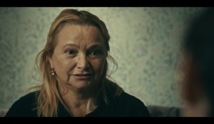 Veľkolepé finále filmovej série NEUER: Anka Šišková exceluje v úlohe trúchliacej matky