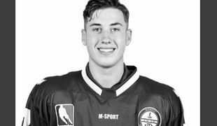 Tragédia u našich susedov. Zomrel hokejista, mal iba 20 rokov