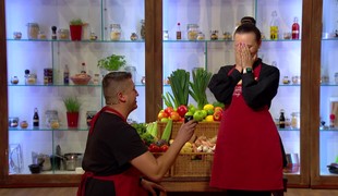 Toto sa len tak nevidí: Žiadosť o ruku priamo pred kamerami!