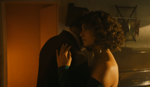 Ivetu čaká intímna chvíľa: Ktorého tajomného muža si k sebe pripustí tak blízko?