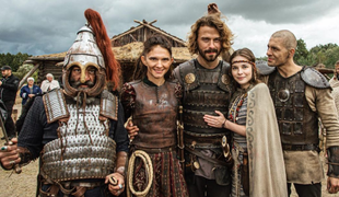 Aký osud čaká veľkolepé stavby zo seriálu Slovania? Vieme, čo sa stane s hradiskami!