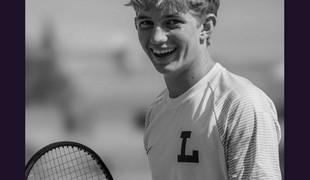 Zomrel americký tenista (†18), o mesiac mal promovať
