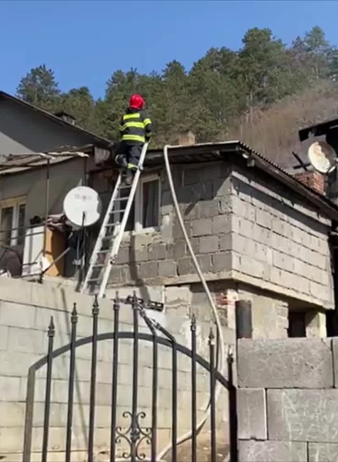 [multi] požiar osada 1440